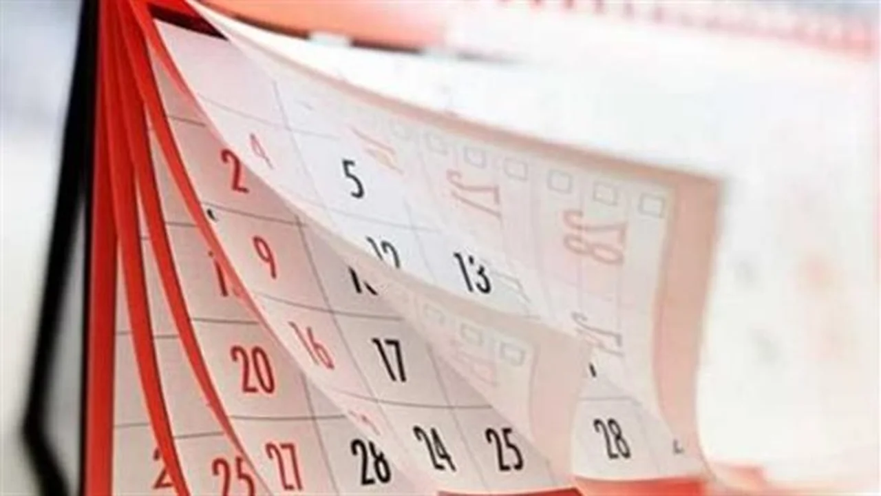 تخطيط العطلات.. مواعيد الإجازات الرسمية لعام 2026 في مصر والدول العربية